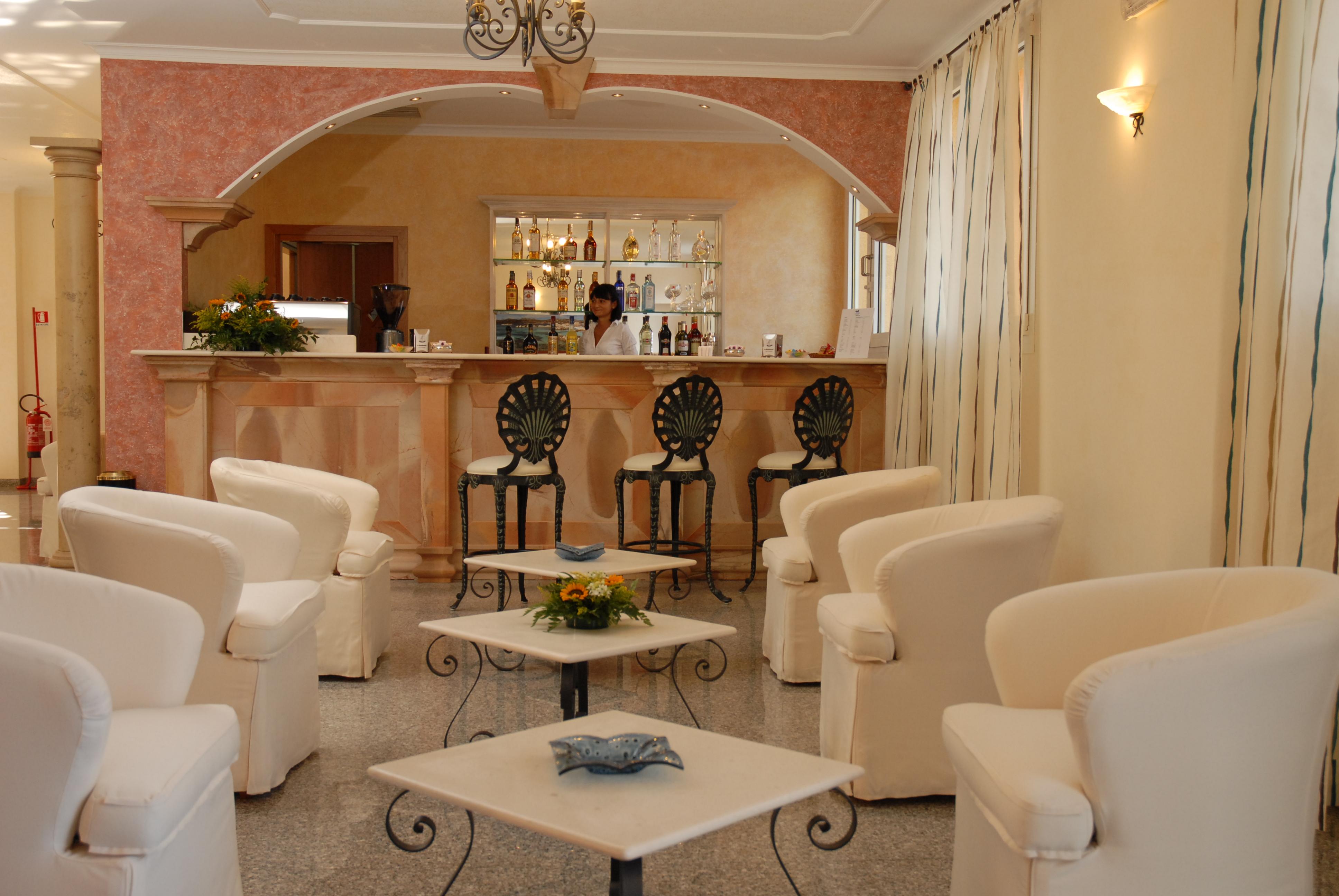 Le Nereidi Hotel & Residence Con Piscina-Tennis-Fitness-Parcheggio Coperto-Sala Conferenze La Maddalena  Eksteriør bilde