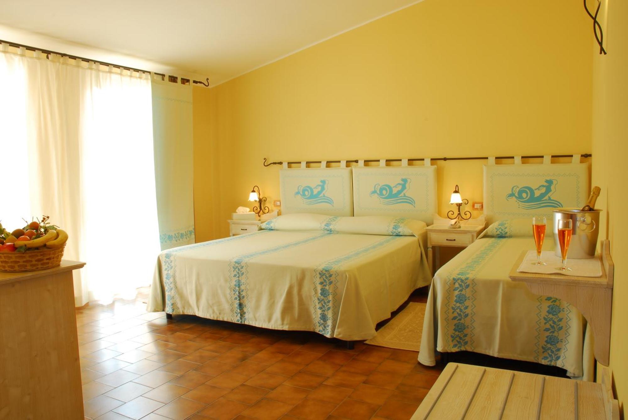 Le Nereidi Hotel & Residence Con Piscina-Tennis-Fitness-Parcheggio Coperto-Sala Conferenze La Maddalena  Rom bilde