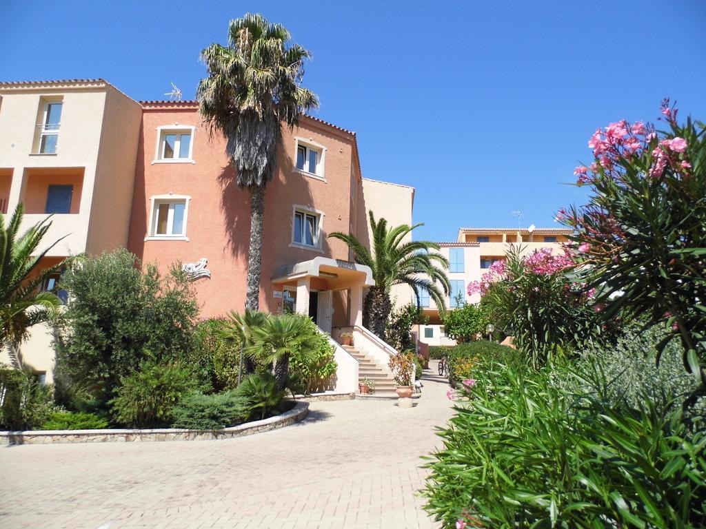 Le Nereidi Hotel & Residence Con Piscina-Tennis-Fitness-Parcheggio Coperto-Sala Conferenze La Maddalena  Eksteriør bilde